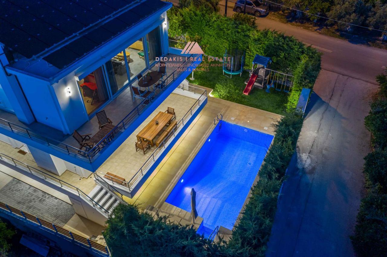 Luxury Villa Loutraki With Private Heated Pool Exterior foto