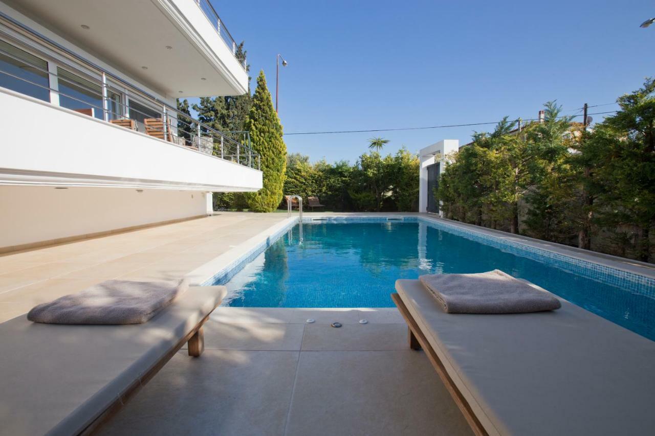 Luxury Villa Loutraki With Private Heated Pool Exterior foto
