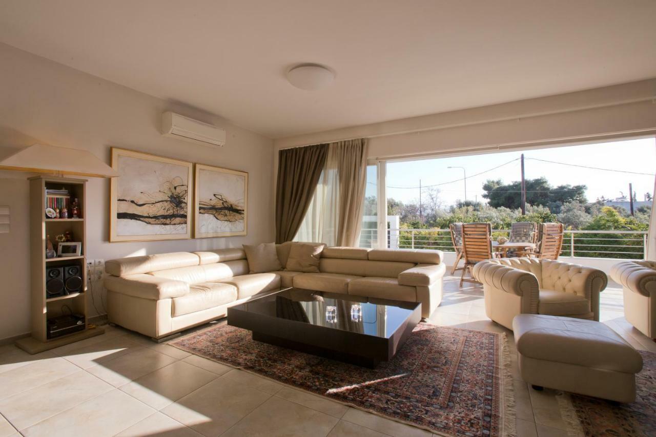 Luxury Villa Loutraki With Private Heated Pool Exterior foto