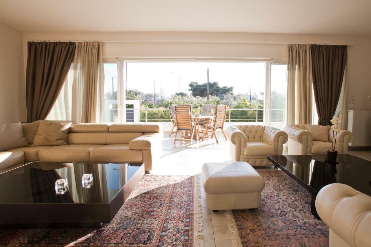 Luxury Villa Loutraki With Private Heated Pool Exterior foto