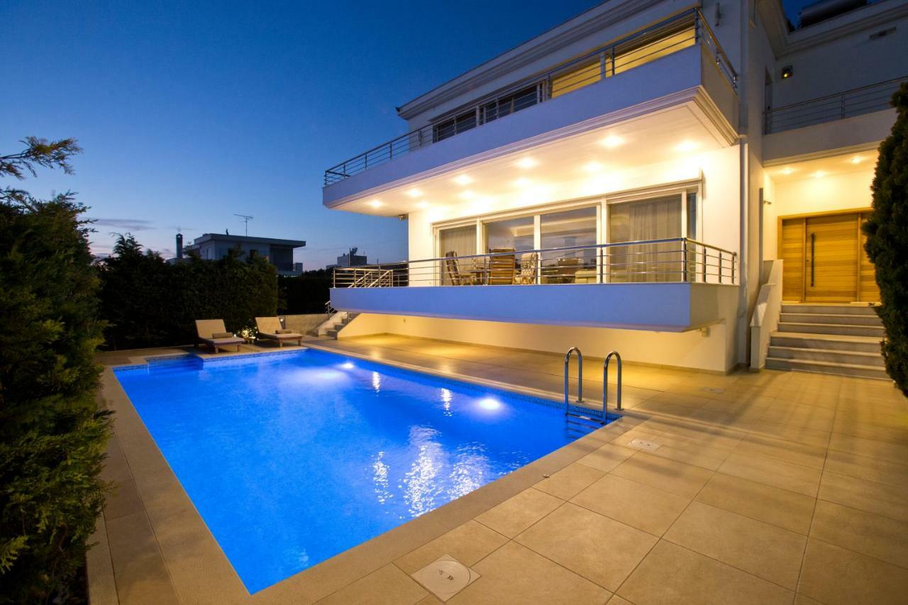 Luxury Villa Loutraki With Private Heated Pool Exterior foto